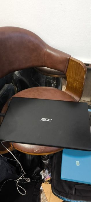 Продаю старый ноут Acer Aspire a315