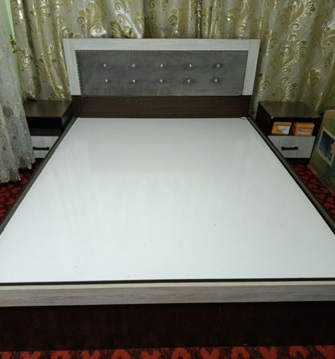 Sotiladi Tezda  Spalniy divan