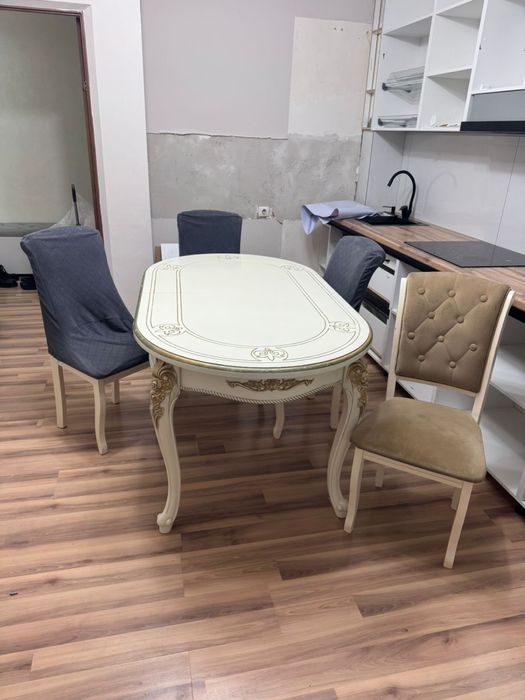 Продам выдвижной стол