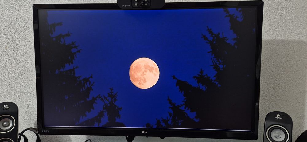 Monitor Full HD LG 27" la cutie