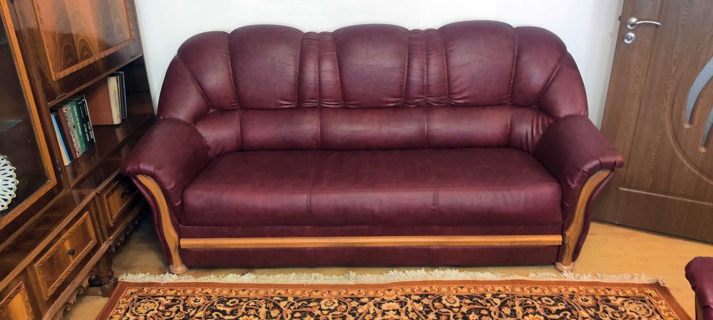 Canapea extensibila + fotolii piele, culoare burgundy