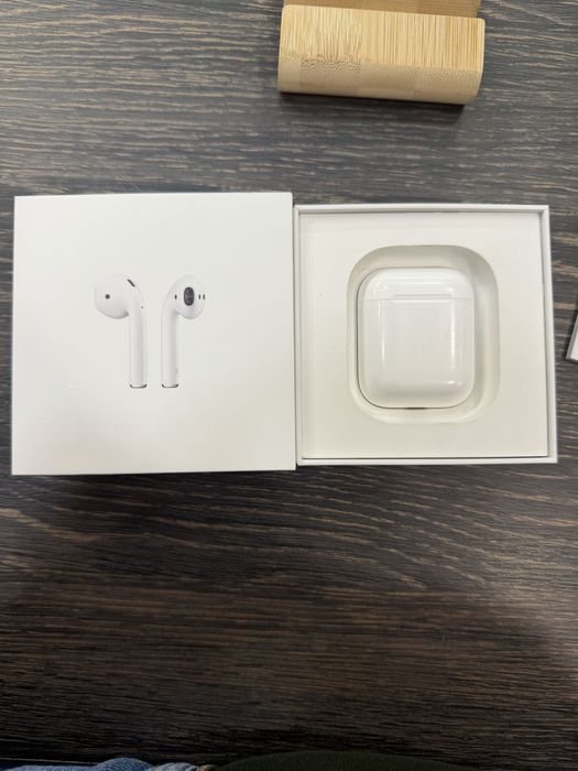 MrsAmanet: air pods 2