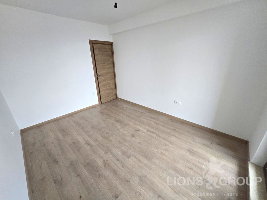 Продава се Двустаен апартамент в Варна, Бриз - 62 кв.м за 1398 €/кв.м - Снимка #7