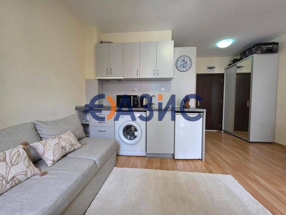 Продава се Едностаен апартамент в Несебър - 33 кв.м за 1513 €/кв.м - Снимка #11