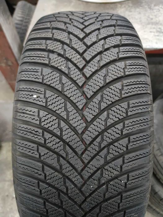 Единични гуми с размер 225 50 17