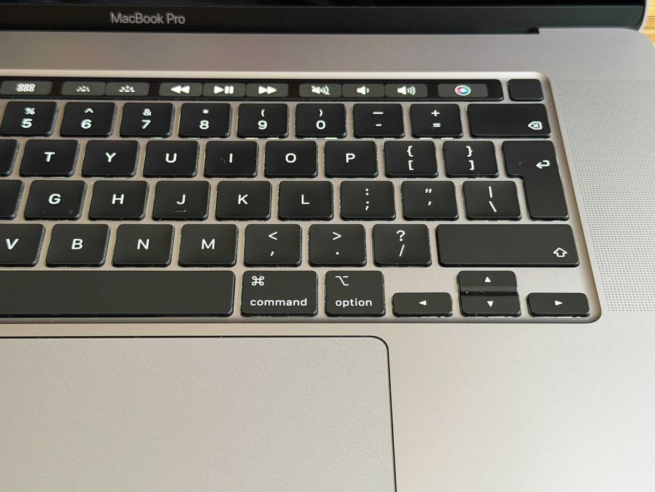 MacBook Pro 16 2019`Core i7-9750H/32GB RAM/512GB SSD/AMD Pro 5300M/Като Нов/Батерия 9 часа — миниатюра 3
