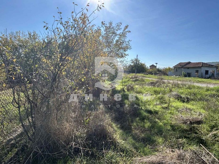 Парцел в село Християново