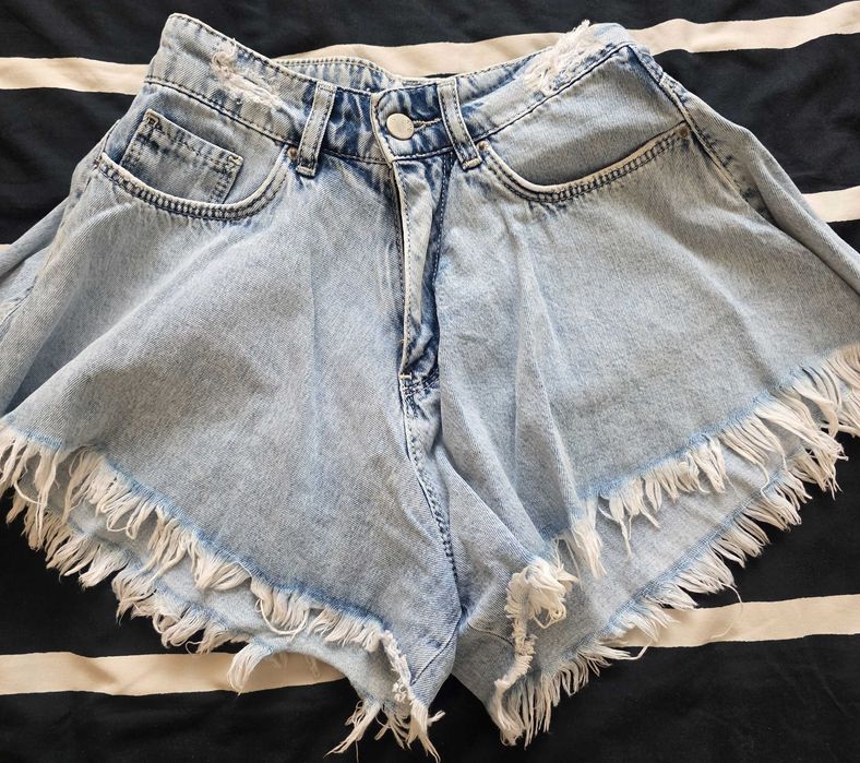 Дамски къси панталонки