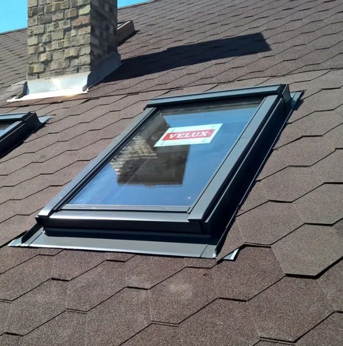 Reparații Acoperișuri și Infiltrații Velux – Orice Tip de Învelitoare