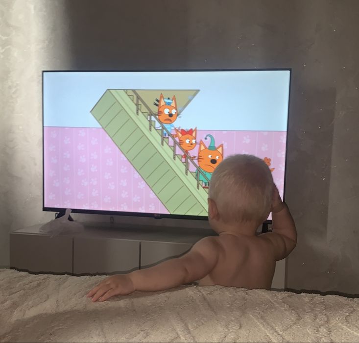 Продам телевизор Lg