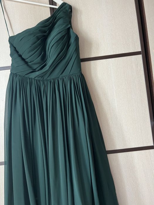 Зелена официална рокля М размер