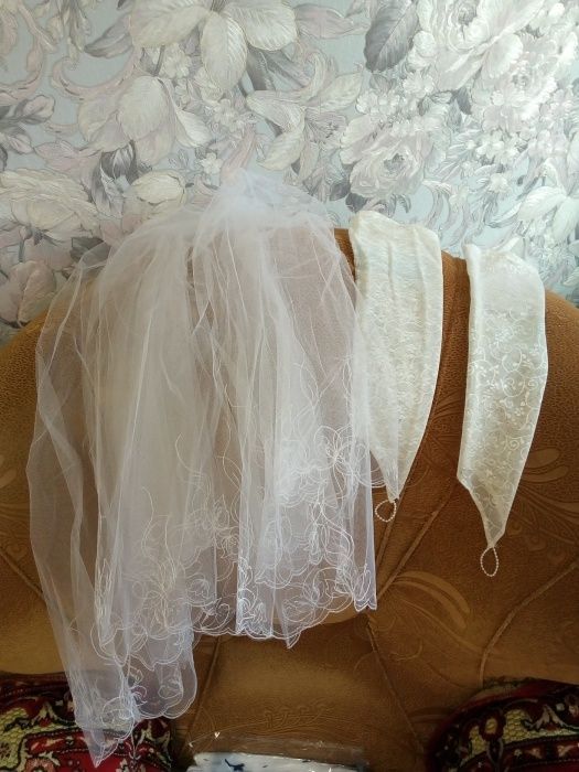 Платье свадебное