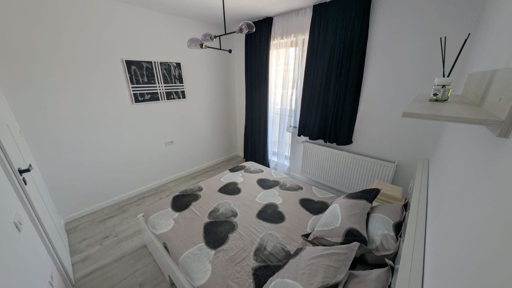 Inchiriez in Regim Hotelier apartament zona Crișul Repede -Trattoria - școala modulară Chirie. Camere .Hotel.Inchiriere zi