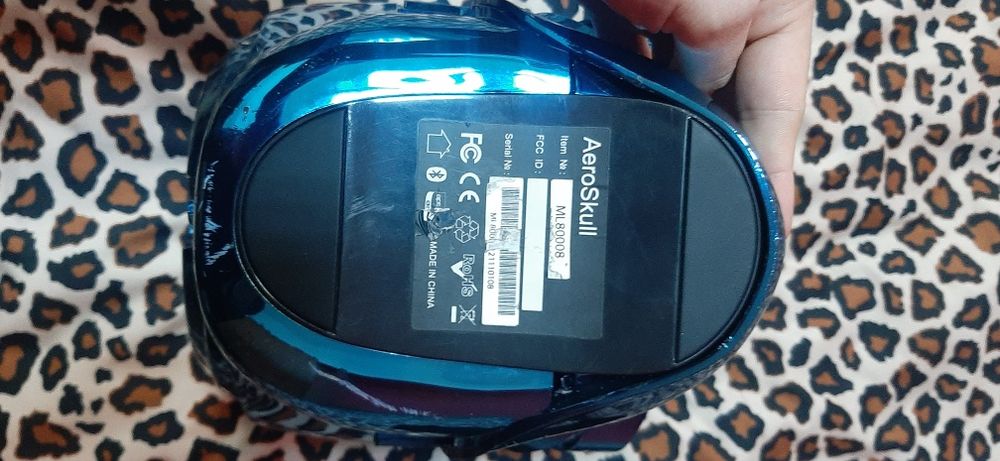 Boxa portabila defecta craniu bluetooth aeroskull ML8008 cu subwoofer