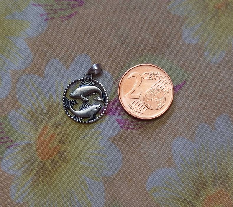 Зодиакален медальон