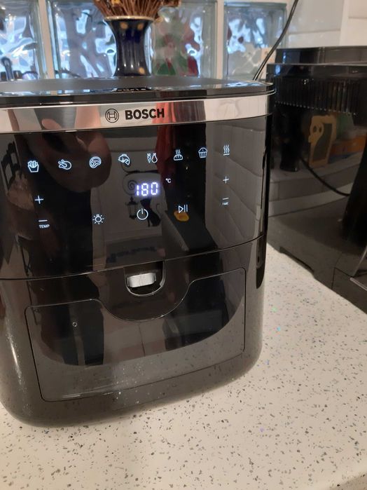 Vand friteuza cu aer cald (air fryer) Bosch 7,2l