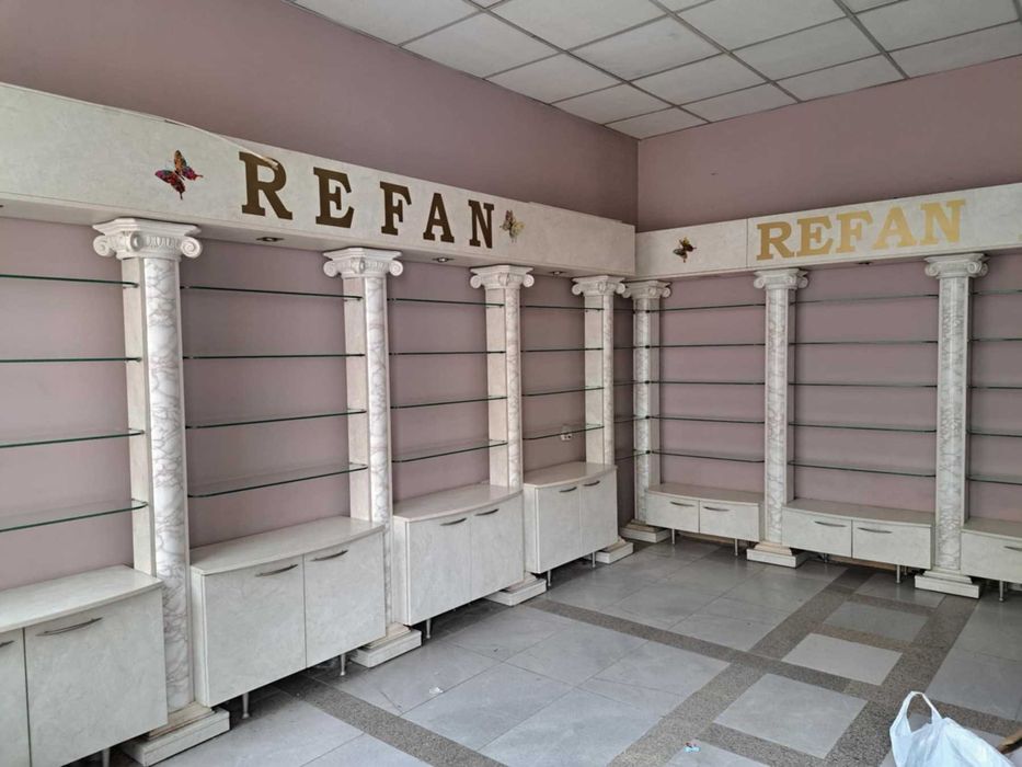 Обзавеждане, рафтове и стъкла