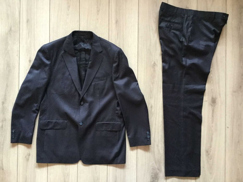 висок клас черен костюм - сако и пaнталон и риза на ТЕОДОР размер L
