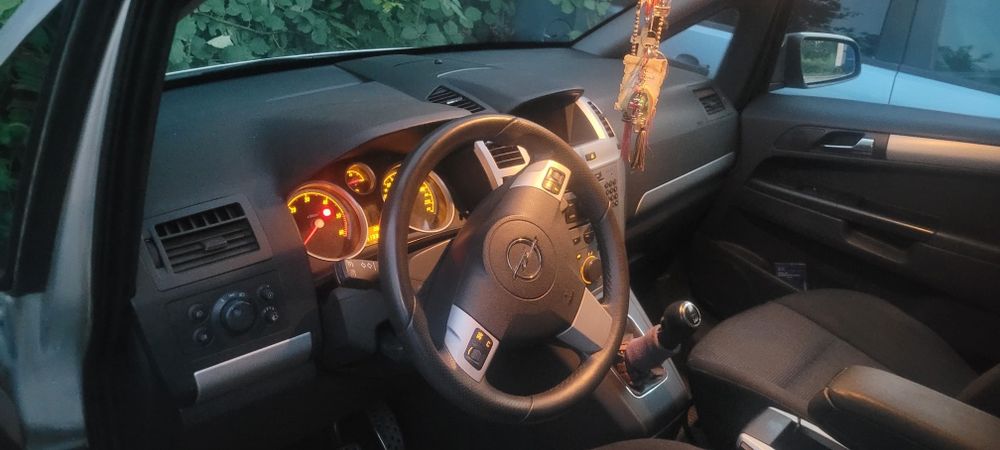 Opel Zafira B 2008