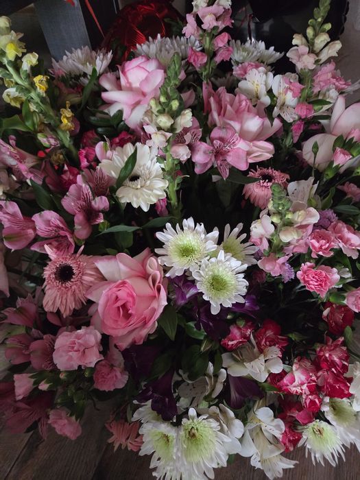 Продам цветы в хорошем состоянии