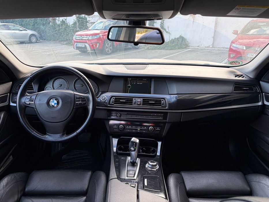 BMW Seria 5 2011 — imagine 5