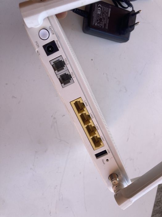 Router-Modem Fibra Optica HG8247W5