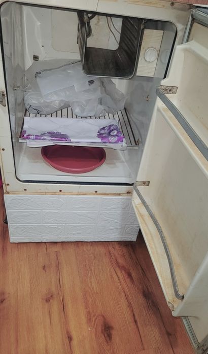 Muzlatgich ( xaladelnik )