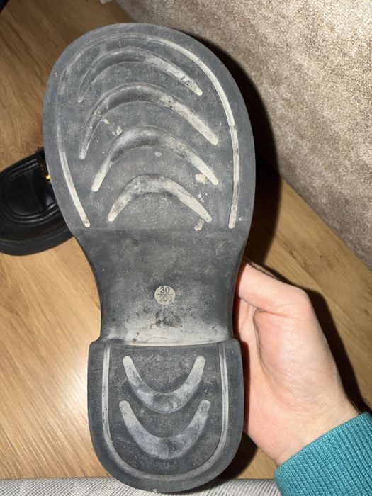 Обувь хорошая туфли guess