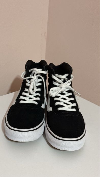 Vans tenisi marime 38