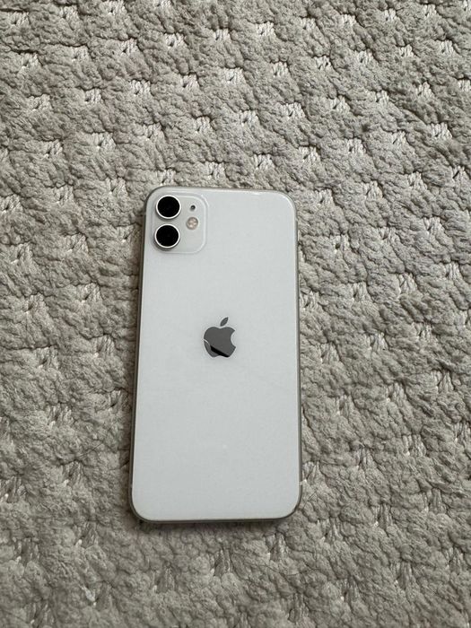 iPhone 11 64гб состояние отличное