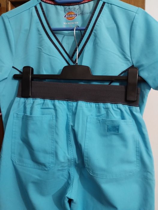 Costum medical Dickies