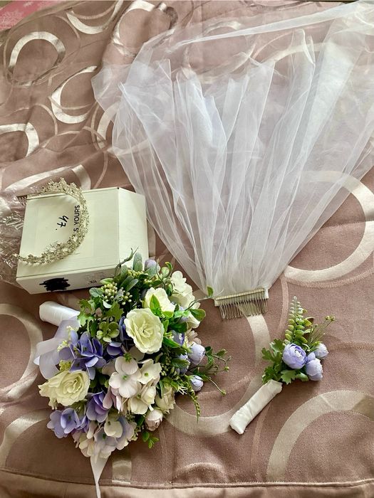 Свадебное платье , фота , диадема,