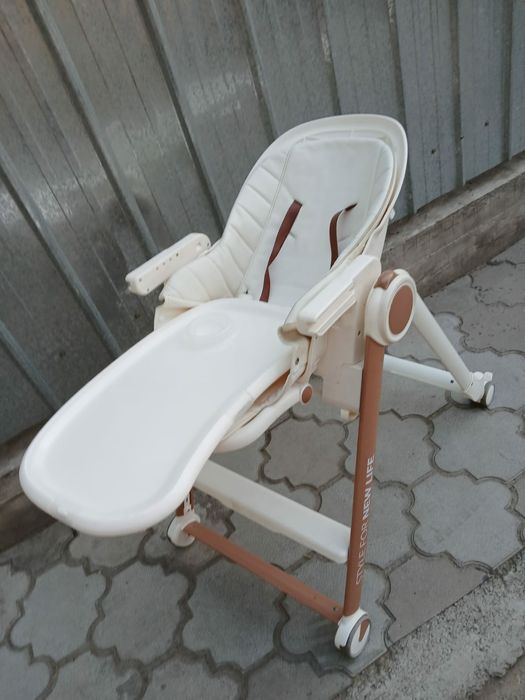 Стульчик для кормления.