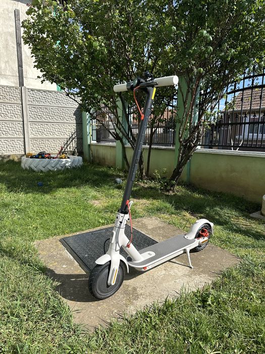 Trotineta Xiomi mi3