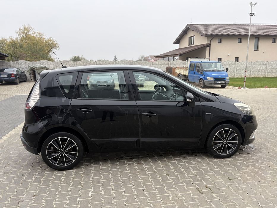 RENAULT Scenic 2012 — imagine 3
