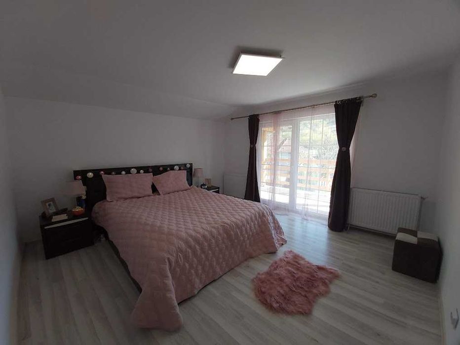 Casa 5 Camere Cu Teren Soimus Zona Linistita Fara Trafic  8km de Deva