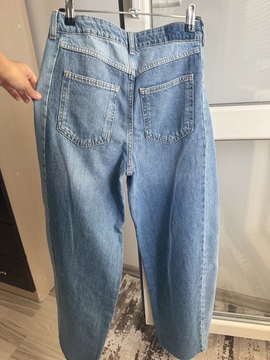 Combined Barrel mid waist zara jeans