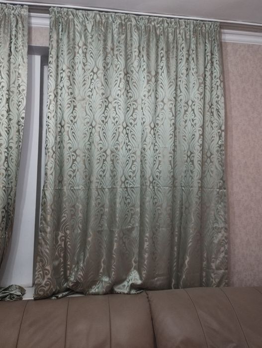 Продам шторы бу, лёгкие, плотный атлас