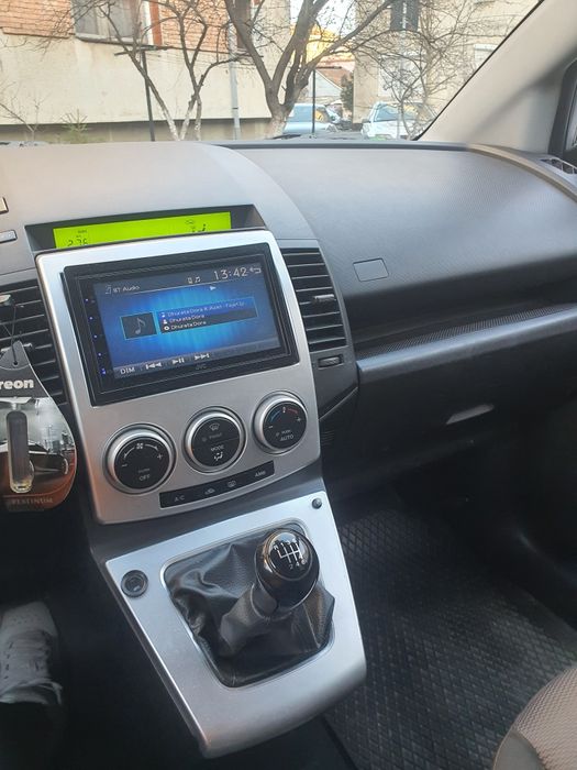 De vãnzare mazda 5