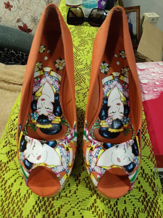 Туфли женские ,текстильные