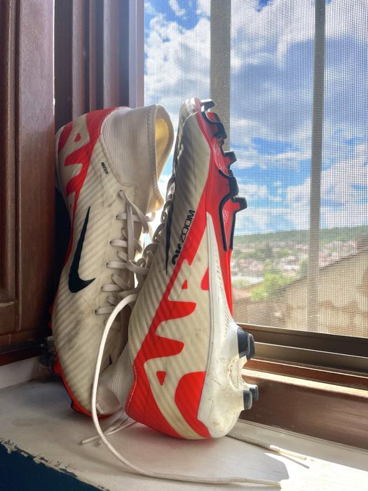 Футболни бутонки nike air