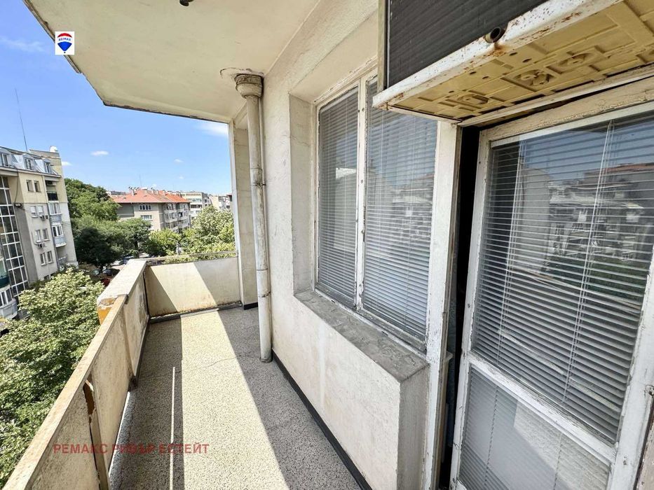 Продава се Тристаен апартамент в Русе, Хъшове - 89 кв.м за 1551 €/кв.м - Снимка #2