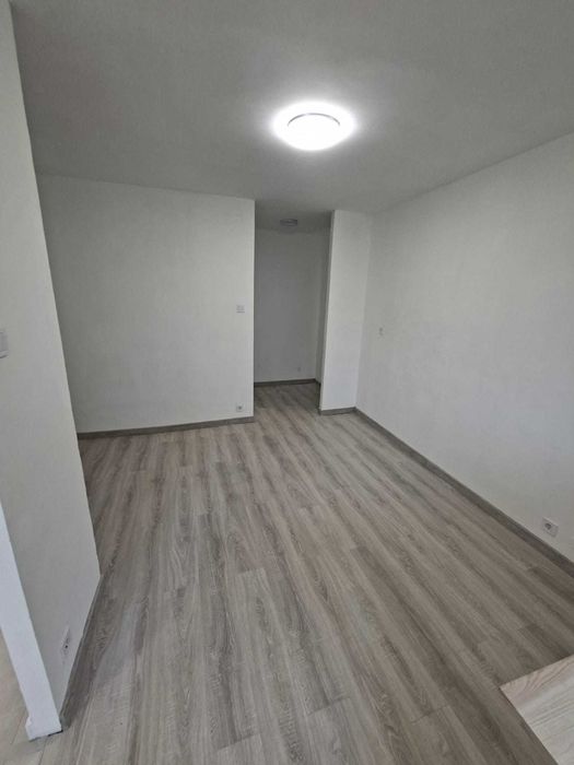 Garsoniera in bloc de apartamentele Petre Ispirescu str. Barca et 5/10