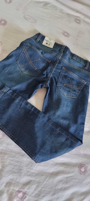 Дънки за момиче размер 140