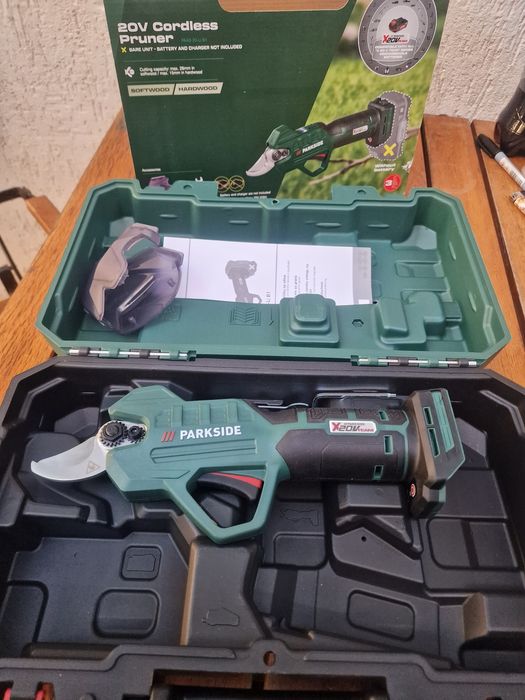Foarfecă de grădină Parkside 20V (modelul PAAS 20-Li B1)