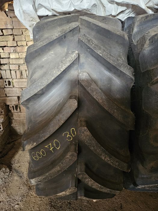 600/70R30 Firestone MaxTrac 2бр. нови