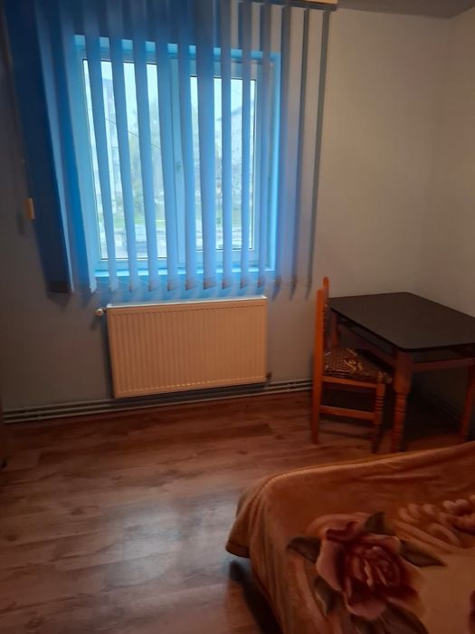 Vând apartament decomandat Titu