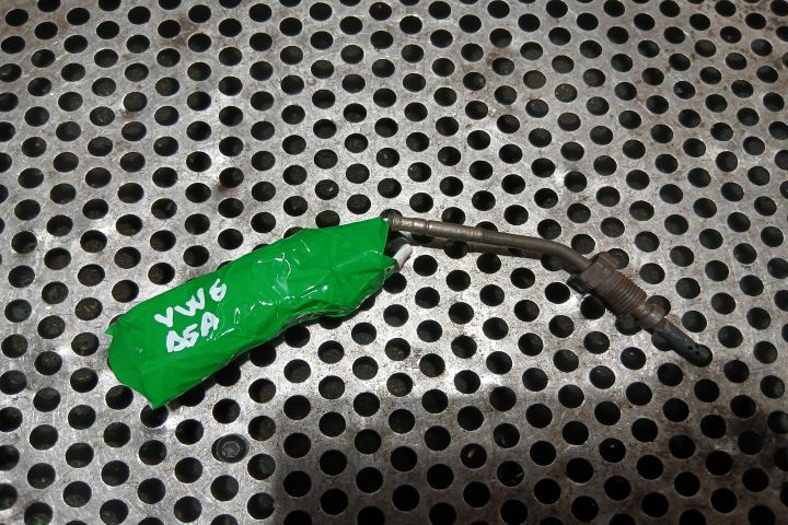 Senzor temperatura gaze de evacuare 03P906088A 03P906088A Seat Ibiza