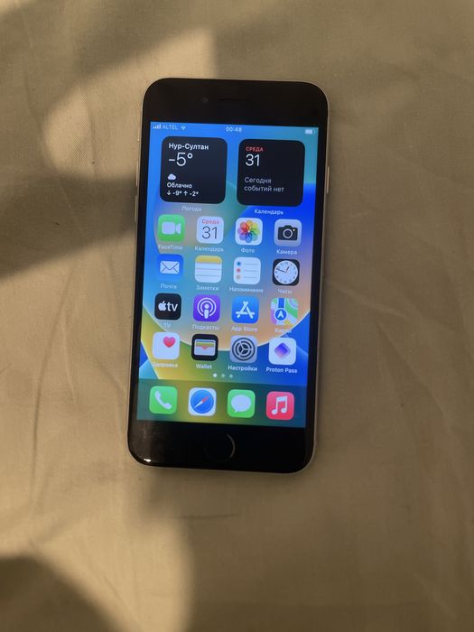 iPhone 8 64 гигабайта