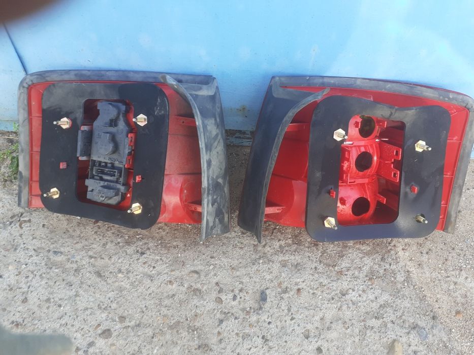 Продам фары от ауди а 6